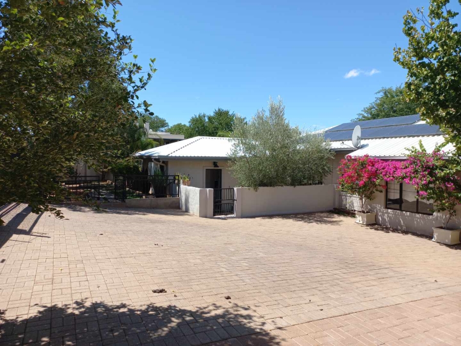 5 Bedroom Property for Sale in Keidebees Northern Cape